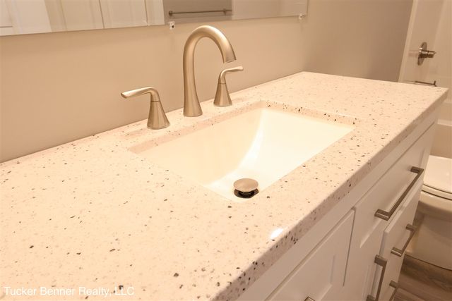 518 S Sullivan Avenue, Fremont, MI 49412