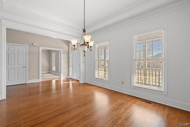 4901 Bridgehampton Road SE, Owens Cross Roads, AL 35763