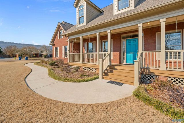 4901 Bridgehampton Road SE, Owens Cross Roads, AL 35763