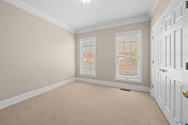 4901 Bridgehampton Road SE, Owens Cross Roads, AL 35763