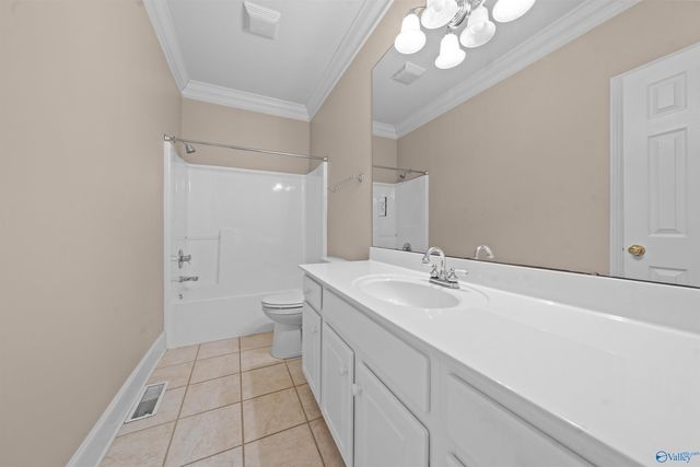 4901 Bridgehampton Road SE, Owens Cross Roads, AL 35763