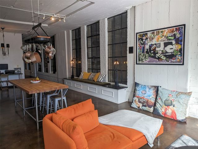 1122 Jackson Street 301, Dallas, TX 75202