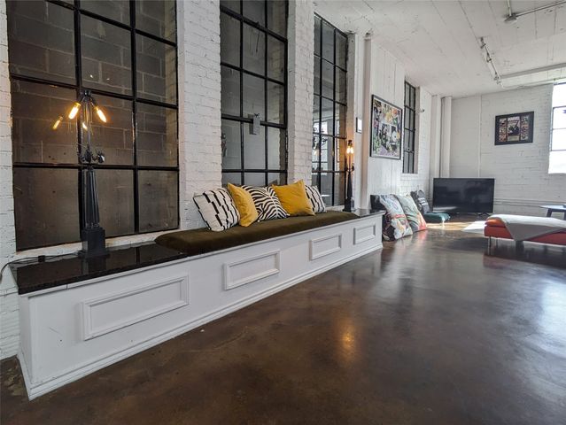 1122 Jackson Street 301, Dallas, TX 75202