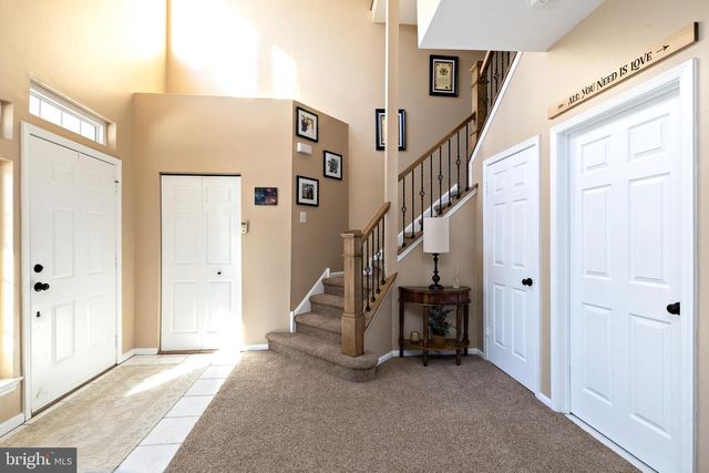 425 LONGFELLOW DR, Williamstown, NJ 08094