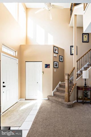 425 LONGFELLOW DR, Williamstown, NJ 08094