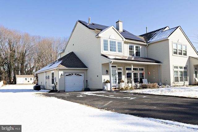 425 LONGFELLOW DR, Williamstown, NJ 08094