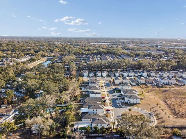 5221 HILLSIDE MEADOW PLACE, Tampa, FL 33610