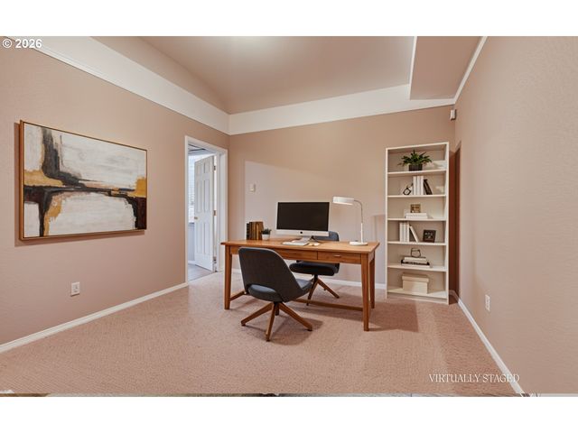 17441 Wake Robin Cir, Oregon City, OR 97045