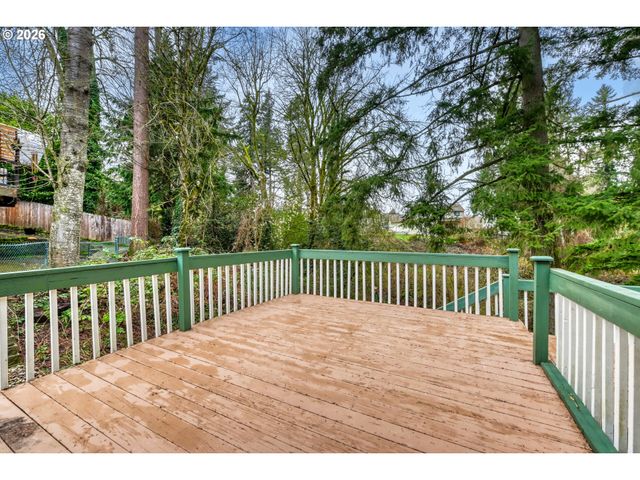 17441 Wake Robin Cir, Oregon City, OR 97045