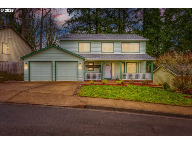 17441 Wake Robin Cir, Oregon City, OR 97045