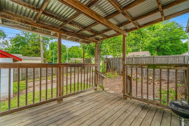 2700 S SCOTT Avenue, Independence, MO 64052