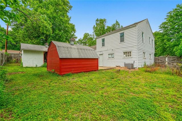 2700 S SCOTT Avenue, Independence, MO 64052