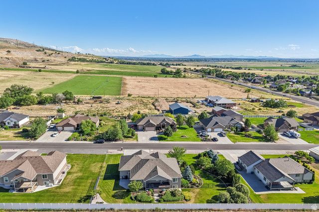 716 W 7950 S, Willard, UT 84340