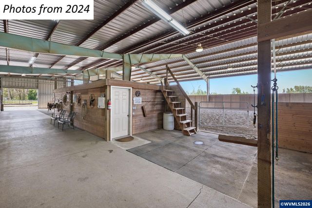 12430 S Oak Grove Rd, Canby, OR 97013