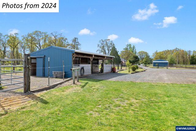 12430 S Oak Grove Rd, Canby, OR 97013