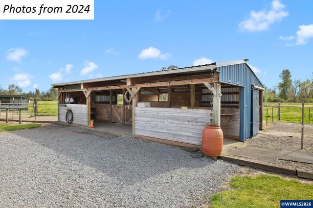 12430 S Oak Grove Rd, Canby, OR 97013