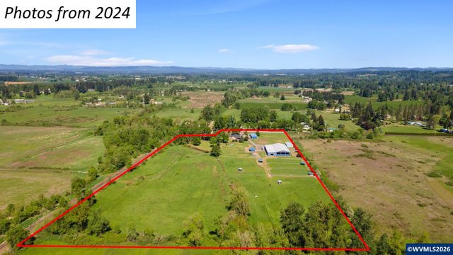 12430 S Oak Grove Rd, Canby, OR 97013