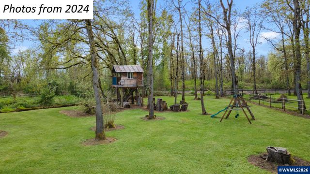 12430 S Oak Grove Rd, Canby, OR 97013