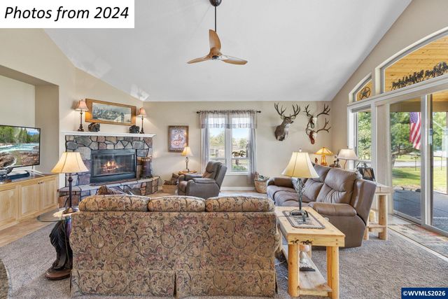 12430 S Oak Grove Rd, Canby, OR 97013