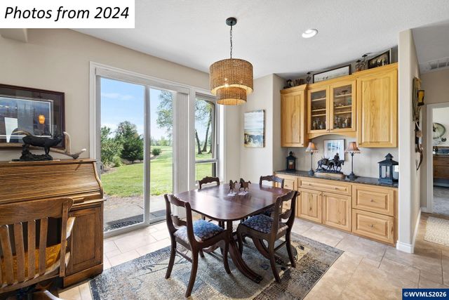12430 S Oak Grove Rd, Canby, OR 97013