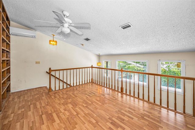 1200 E COURT STREET, Tarpon Springs, FL 34689