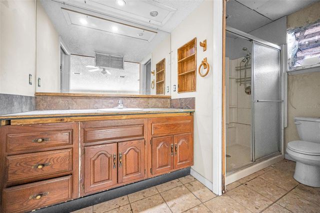 1200 E COURT STREET, Tarpon Springs, FL 34689