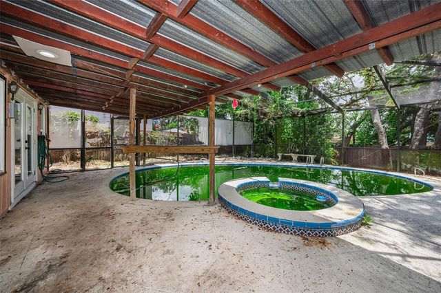 1200 E COURT STREET, Tarpon Springs, FL 34689