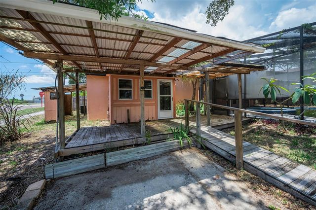 1200 E COURT STREET, Tarpon Springs, FL 34689
