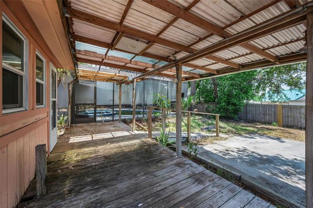 1200 E COURT STREET, Tarpon Springs, FL 34689