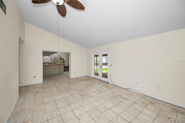 1200 E COURT STREET, Tarpon Springs, FL 34689