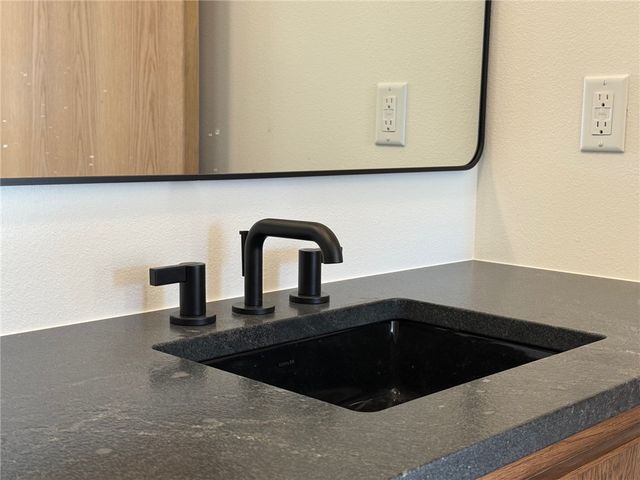 905 SE 4th Street 104, Bentonville, AR 72712