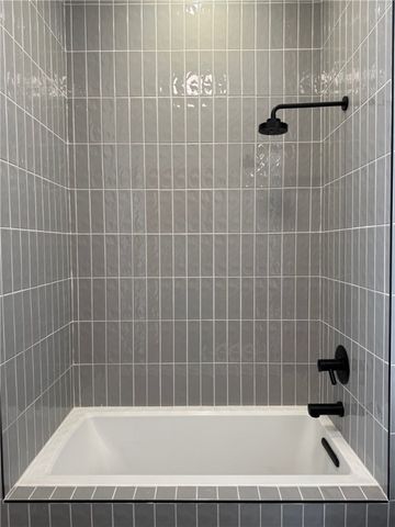 905 SE 4th Street 104, Bentonville, AR 72712