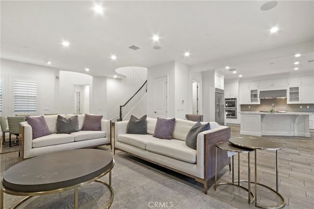 42 Barberry, Lake Forest, CA 92630