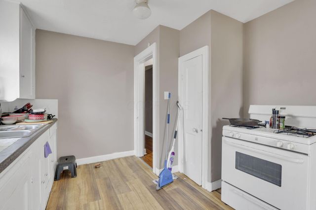 1837 Sullivant Avenue, Columbus, OH 43223