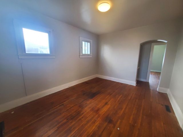 1837 Sullivant Avenue, Columbus, OH 43223