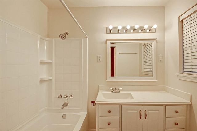 5446 Jason Street, Houston, TX 77096