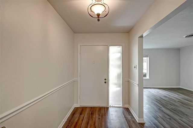 5446 Jason Street, Houston, TX 77096