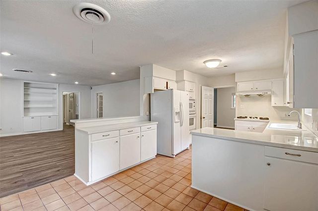 5446 Jason Street, Houston, TX 77096