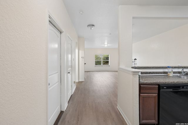 6102 BEAR MDW, San Antonio, TX 78222