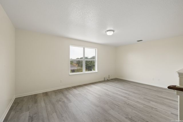 6102 BEAR MDW, San Antonio, TX 78222