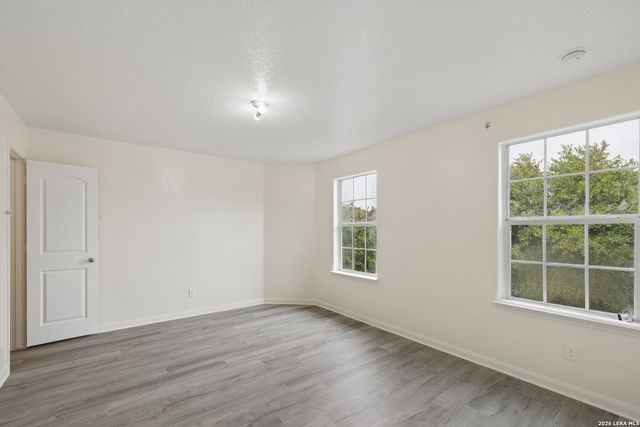 6102 BEAR MDW, San Antonio, TX 78222