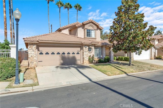 683 Sunshine, Banning, CA 92220