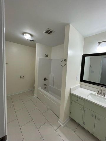 4242 Bit & Spur Road, Mobile, AL 36608