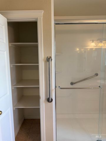2879 Deaun Ave, Twin Falls, ID 83301