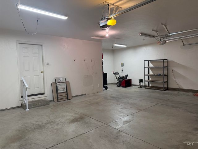 2879 Deaun Ave, Twin Falls, ID 83301