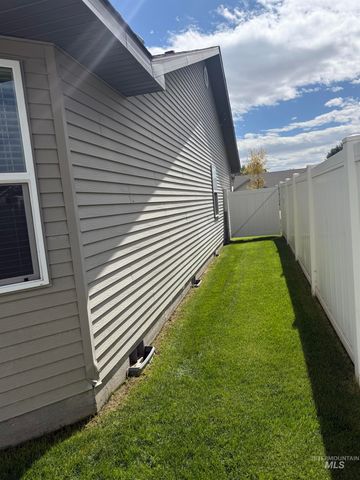 2879 Deaun Ave, Twin Falls, ID 83301