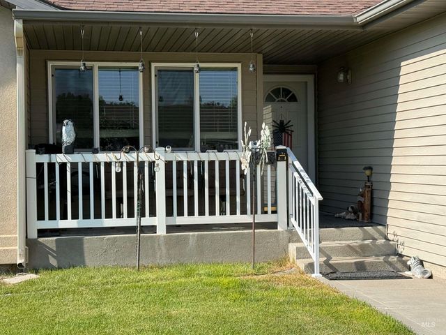 2879 Deaun Ave, Twin Falls, ID 83301