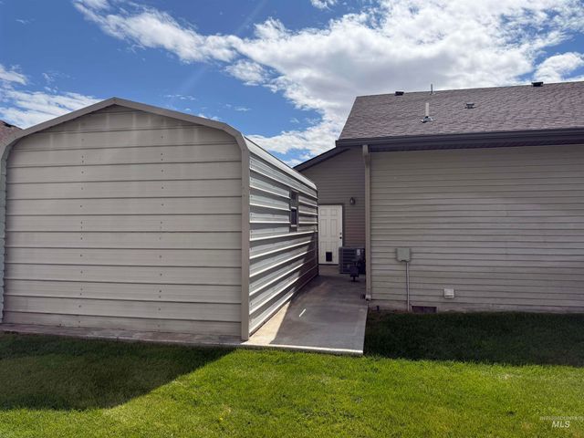 2879 Deaun Ave, Twin Falls, ID 83301