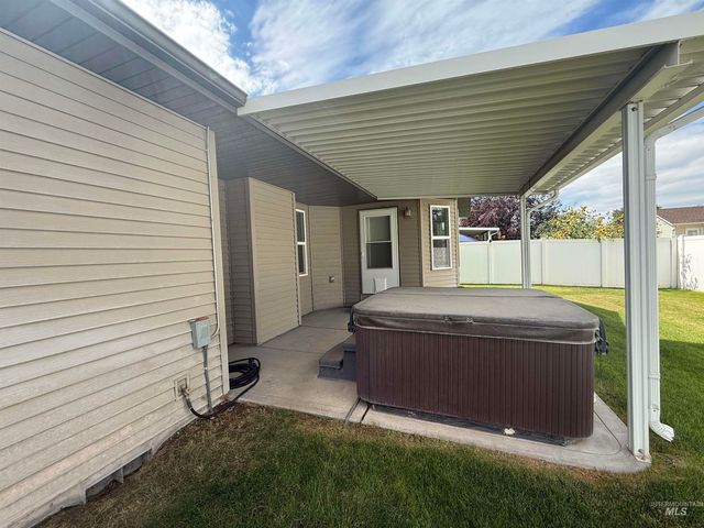 2879 Deaun Ave, Twin Falls, ID 83301