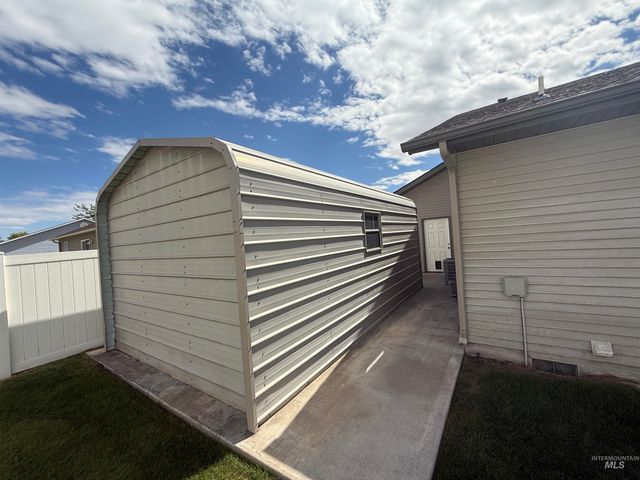 2879 Deaun Ave, Twin Falls, ID 83301
